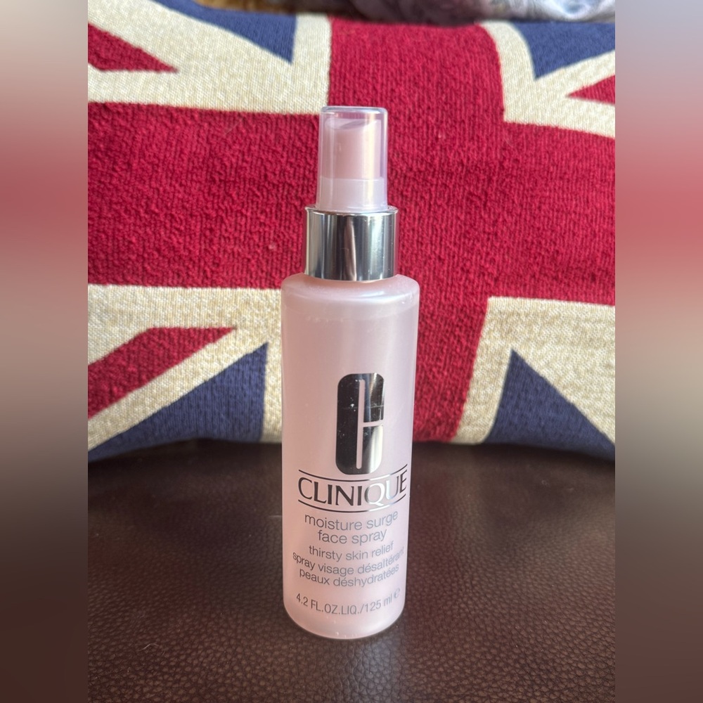 Clinique Moisture Surge™ Face Spray – Thirsty Skin Relief | Full Size 4.2 oz / 1